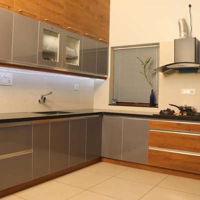 മനോഹരമായ modular kitchen ഇനി നിങ്ങൾക്കും സ്വന്തമാക്കാം,അതും lifetime  guarantee യോടെ ....
നിങ്ങൾക്ക് ഒരിക്കലും ലഭിക്കാത്ത rateill ഞങ്ങൾ B&B INTERIORS നിങ്ങൾക്ക് ചെയ്തു തരുന്നു...
contact us:9847597717