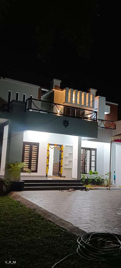 #HouseDesigns #keralahomestyle #vasthuhomes #interiordesign#buidingconstruction