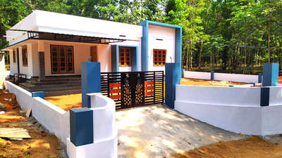 #elogorabuilders  #exteriordesigns  #bluewhitecombo  #kezhuvankulam  #builders