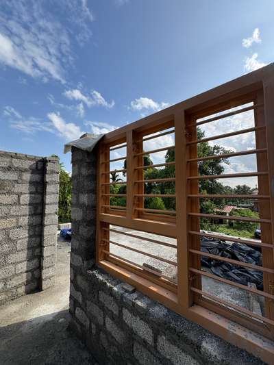 ▶️എറണാകുളം ജില്ലയിലെ, പെരുമ്പാവൂർ നെല്ലിമോളo 𝗠𝗿.𝗦𝘂𝗷𝗲𝘀𝗵 𝗘 𝗡 ന് വേണ്ടി,  നിർമിക്കുന്ന 𝟭𝟴𝟲𝟮 സ്‌ക്വയർ ഫീറ്റ് 𝟰𝗕𝗛𝗞 വീടിന്റെ രണ്ടാം നിലയുടെ ലിന്റൽ വരെയുള്ള കട്ട കെട്ട്  കഴിഞ്ഞ ദൃശ്യങ്ങൾ💯. 🏡

▶️ 𝙂𝙧𝙤𝙪𝙣𝙙 𝙛𝙡𝙤𝙤𝙧 𝙡𝙞𝙣𝙩𝙚𝙡 𝙡𝙚𝙫𝙚𝙡 𝙗𝙧𝙞𝙘𝙠 𝙬𝙤𝙧𝙠𝙨 𝙘𝙤𝙢𝙥𝙡𝙚𝙩𝙚𝙙🏡

𝗖𝗹𝗶𝗲𝗻𝘁       : 𝗦𝘂𝗷𝗲𝘀𝗵 𝗘 𝗡
𝗦𝗾𝗳𝘁          :  𝟭𝟴𝟲𝟮 (𝟰𝗕𝗛𝗞)
𝗦𝗾𝗳𝘁 𝗿𝗮𝘁𝗲  : 𝟭𝟵𝟱𝟬
𝗣𝗹𝗮𝗰𝗲        : 𝗡𝗲𝗹𝗹𝗶𝗺𝗼𝗹𝗮𝗺, 𝗽𝗲𝗿𝘂𝗺𝗯𝗮𝘃𝗼𝗼𝗿, 𝗘𝗿𝗻𝗮𝗸𝘂𝗹𝗮𝗺
 #brickworks