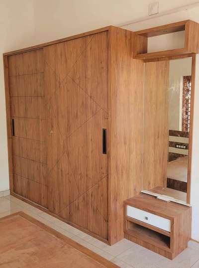 # wardrobe 

Designer interior work 
9744285839