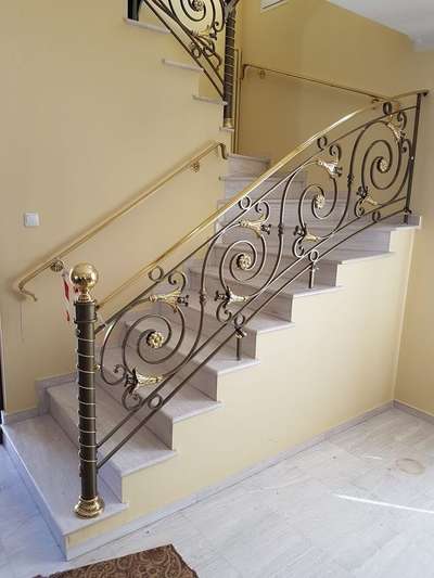 Staircase railing design 

#interior #interiordesign #design #homedecor #home #architecture #decor #furniture #homedesign #interiors #interiordesigner #art #decoration #interiordecor #interiorstyling #luxury #livingroom #homesweethome #designer #inspiration #furnituredesign #handmade #architect #vintage #interieur #style #kitchen #exterior #renovation #interiorinspiration