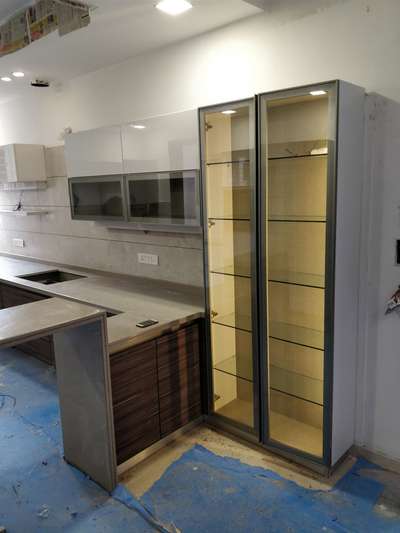 *Modular kitchen *
high gloss acrylic shutters