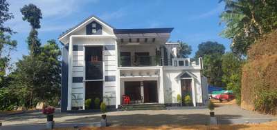 #buildersinkerala  #exterior_Work #finishedwork #semicontemporaryhomedesign