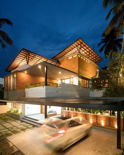 Project Details- Aaron's Courtyard
Area-3200sqft
Location- Kollam, Kerala