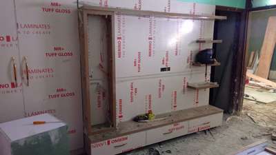carpenter ki jarurat hai call Karen 99588 04173