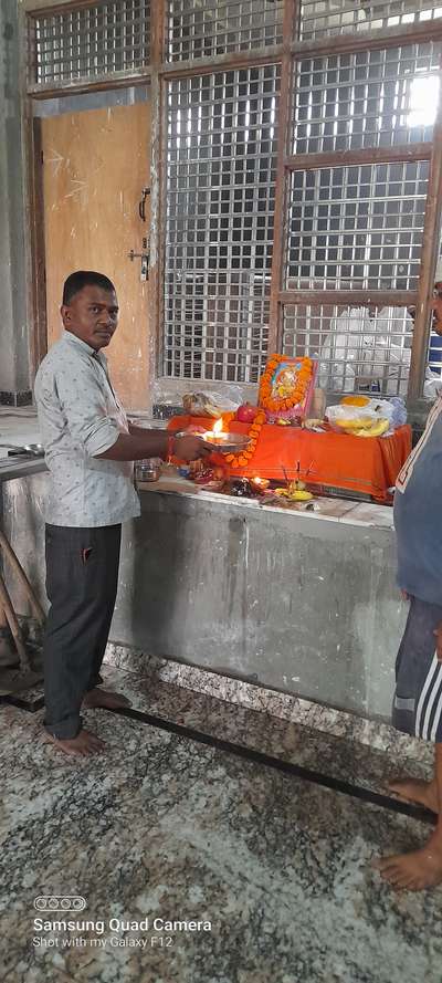 vishkarma pooja
ye achet vindo ka kam dekho