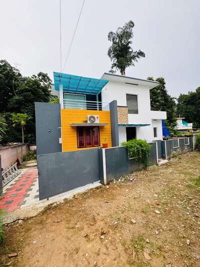 3 Cent ,3BHK for sale at Konnemukku,Pullichira Kollam
32 Lakh


 #sale #ContemporaryHouse #40LakhHouse #30LakhHouse