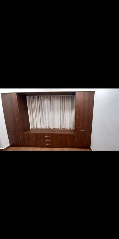 BED ROOM STORAGE UNIT