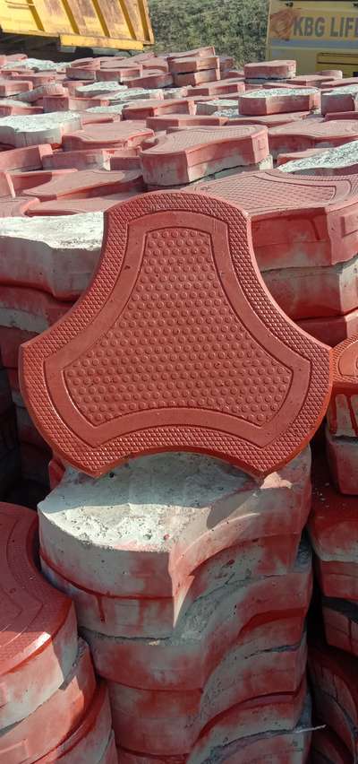 new blocs colour Red yellow blak grey sabhi prakar ke new blocs available hai only local indore me m.9165239195