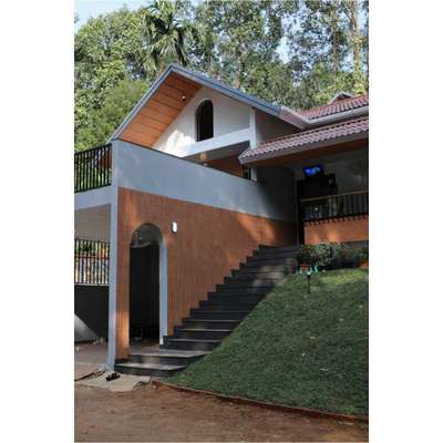 I R E S I D E N C E  F O R  J I N T O  I
Place : Kottayam 
Area : 2785 sq ft
Category : Residential
Style : Tropical
Type : Design
#Completedproject #3BHKHouse #Completed  #residence #residentialproject #keralaresidence #keralaarchitecture #keralastyle #keralahomes #tropical #tropicalstyle #tropicalarchitecture #architecture #architecturevibes #homedesign #designkerala #beautifulhomes #architecturelovers  #architecturedaily