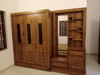 akesha wood. bedroom set