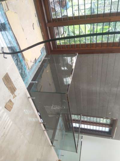 Hand rails with glass bridge