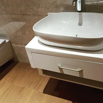 #corian  #coriansheet  #vanitytop  #corianvanitytop  #coriancountertop  #achrilicsheet  #solidsurface  #achrilicsolidsurface  #LShapeKitchen  #kitcheninteriors  #achrilicsheetkozhikode  #coriansheetkannur  #coriansheetmalappuram  #