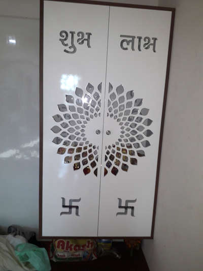 #Carpenter  
#woodenartwork 
#mandirdesign 
#alwar 
#centuryplywood 
#fevicol 
#InteriorDesigner