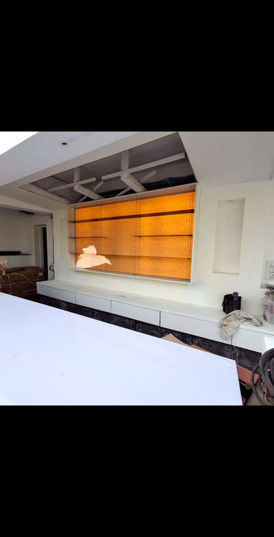 Restaurant Display 
All plates in MS & Hold with ceiling wire
