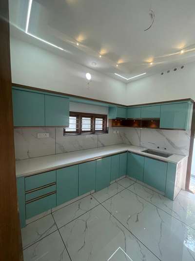 Modular kitchen #LShapeKitchen #KitchenInterior  #KitchenCabinet #ModularKitchen #KitchenRenovation #LargeKitchen