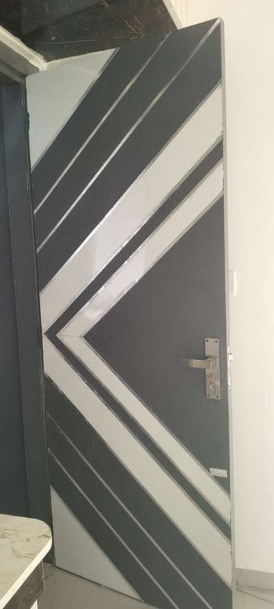 door design in mica