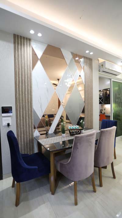 Mirror Wallpaneling
. 
. 
#mirrorwallpaneling #louvers #europratikdecorativewalls #europraticlouvers #moderntheme #gaursaundaryamnoida #dreamzcreatorz