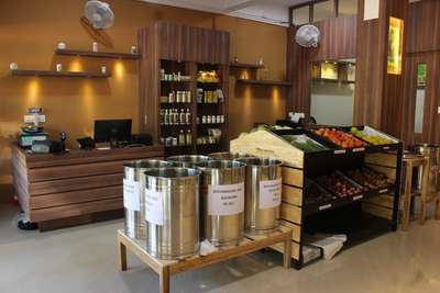 Retail store Designs
Organic Products Outlet
www.avasadesigns.in