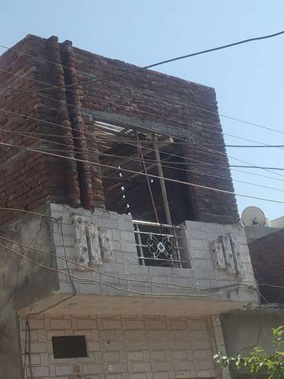 Bahar ke elevation ka design smjh ni aa rha h ....k7ch idea btaw please