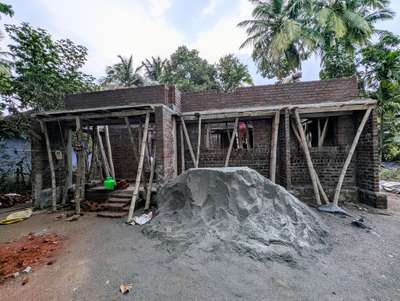 Lintel above brick work 🏠🏠

Location: kollengode , Palakkad