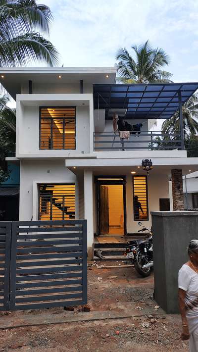 1284/3bhk/Contemporary style
/double storey/Palakkad

Project Name: 3bhk,Contemporary style house 
Storey: double
Total Area: 1284
Bed Room: 3bhk
Elevation Style: Contemporary
Location: Palakkad
Completed Year: 

Cost: 20.54 lakh
Plot Size: