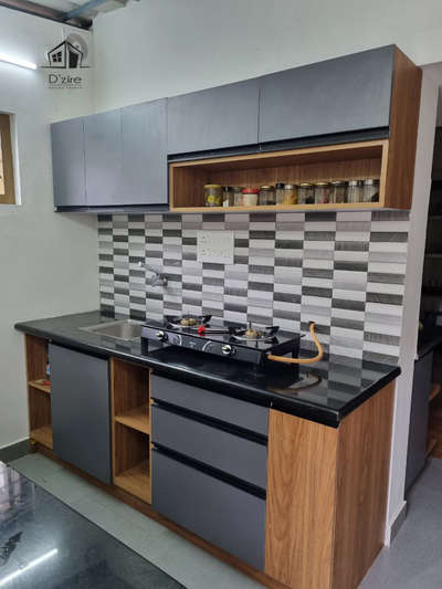 SINGLE WALL KITCHEN
.
LOCATION:KOLLAM
.
CONTACT:8129851229
.
.
#ClosedKitchen #KitchenIdeas #LargeKitchen #LShapeKitchen #KitchenCabinet #WoodenKitchen #KitchenRenovation #KitchenCeilingDesign #ModularKitchen #modularkitchenkerala #modularkitchendesign #modularkitchendesign #KitchenInterior #SmallKitchen #Plywood #plywoodinterior #plywoodkitchen #dziredesignstudio #dzine #keralaarchitectures #keralainteriordesingz #InteriorDesigner #KitchenInterior 
.