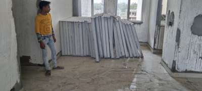 Aluminium and UPVC DOORS WINDOWS ke fabrication ke liye ladke chahiye