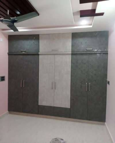 #almirahdesign  #WardrobeDesigns  #WardrobeIdeas  #modularwardrobe  #combinatnationmica_  #Modularfurniture work karane ke liye contact kare
whats.+919625506863
call.+917060375916 Sakib Mirza