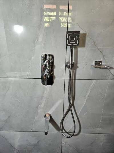 is baat mein humne fitting ki thi 5 way diverter lagaya tha