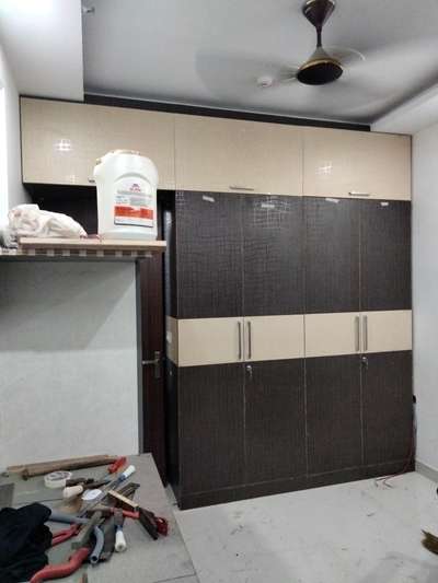 *wardrobe *
950 rupees per square feet any type of design