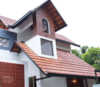 VARADANAM 

#architecturereels #designtrends #designindia #designkerala #keralahomes #volumezero #buildofy #archpro #archdaily #deezenmagezine #ad100 #ad50 #designmilk #designboom #vanithaveedu #irinjalakuda #thrissur #keralahousedesigns #architecture_hunter #reelsinstagram #archkerala #traditionalarchitecture #keralahousedesign #interiordesign #thearchitectsdiaryin #architectsindia #natiloruveedu