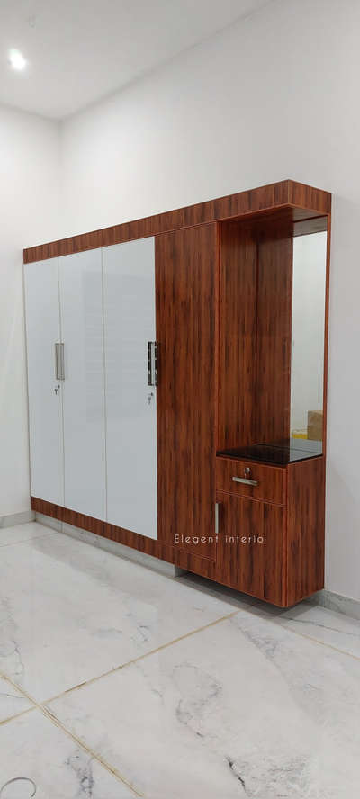 *room wardrobes*
aluminium profile with pvc sheet