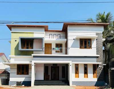 #Palakkad #KeralaStyleHouse #ContemporaryHouse #keralahomeplans #1800sqftHouse