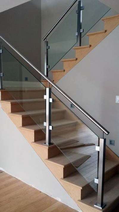 #StainlessSteelBalconyRailing #steelhandrail #GlassHandRailStaircase