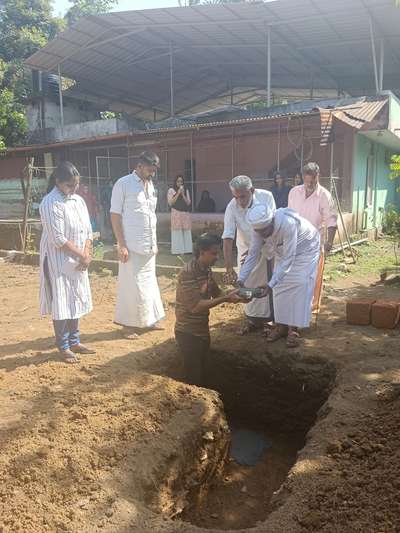 Foundation Laying story of Mr.Ansari,Kalady

#foundation #homeinterior #Architect #homedesignideas #houseplan #homeland
#InteriorDesigner #KitchenInterior
#renovationhouse