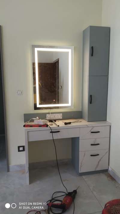 Led senser mirror