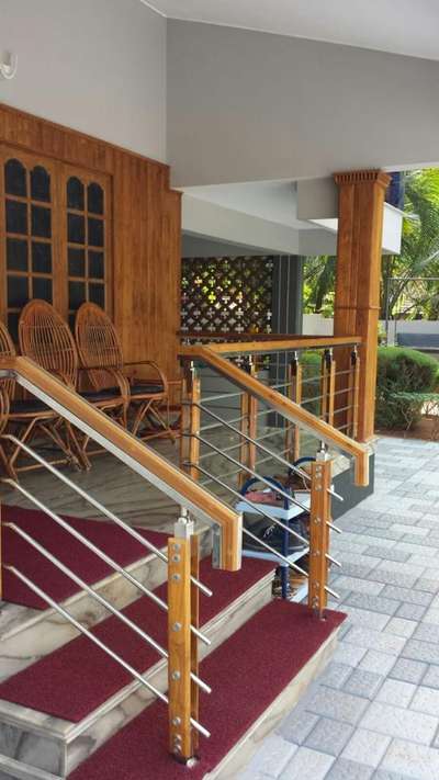 Exterior Handrails 


 #Balconyglasshandrails  #InteriorHandrails  #Mshandrails  #SShandrails  #Glasswithstudhandrails