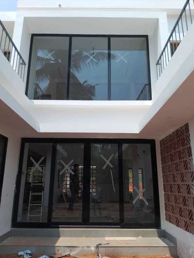 uPVC Sliding Door & Fixed Windows In Black Color,
For More Details Pls Contact
Techno Win uPVC -9061317516