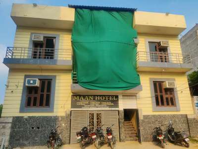 exterior evelvation on front of hotel