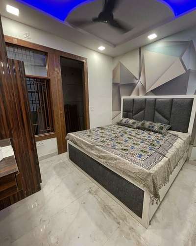 Master Bedroom ❤️
interior design
for enquiry contact-9560246930
#MasterBedroom #BedroomDecor #InteriorDesigner #FalseCeiling #WallDecors #CelingLights #TeakWoodDoors #ZEESHAN_INTERIOR_AND_CONSTRUCTION