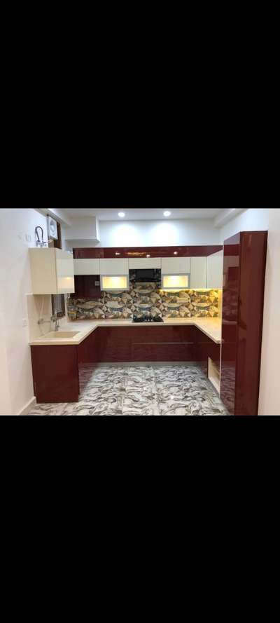 950 sqft 9711033450