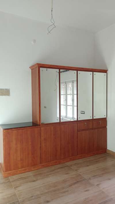 Aluminium Wardrobe