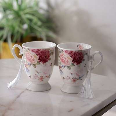 Unveil the elegance of the past in your teatime moments with our ceramic rose tea cups, combining vintage charm and floral sophistication.
#AVintageAffair #vintagedecor #homedecor #vintage #giftingsolutions #giftingideas #gifting #decorideas #decor #interiordecor #tabledecor #bathroomdecor #roomdecor #cups #mugs #decorshopping