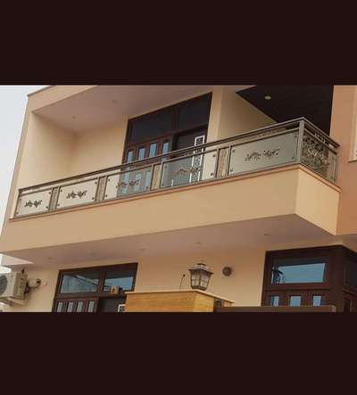 #GlassBalconyRailing 
 #relling 
 #mordendesign 
 #call_whatsapp- ,9730963466