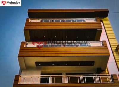 Front Elevation by @mahadevconstructions ❣️
#fronthome  #elevationdesigndelhi  #mahadevconstructions  #preetvihar  #delhiconstruction