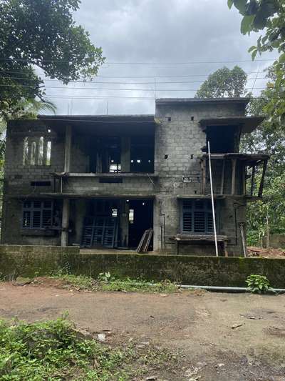 @thiruvalla  #ongoingprojects  #KeralaStyleHouse  #HouseConstruction   #4BHKHouse