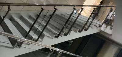 #GlassHandRailStaircase