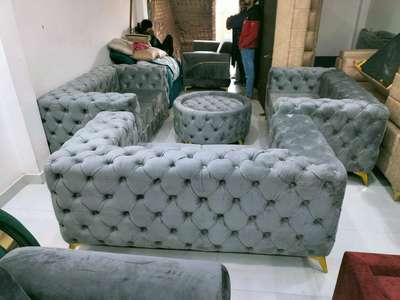 sofa set 
7 seater 38500
10 yr warrunty